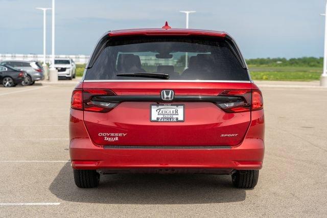 used 2024 Honda Odyssey car, priced at $43,655