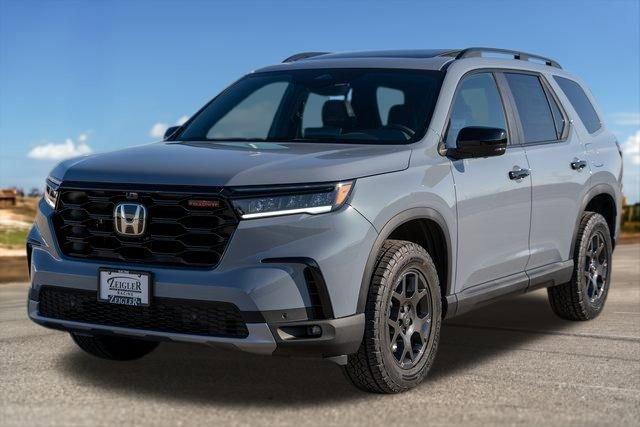 new 2025 Honda Pilot car, priced at $48,686