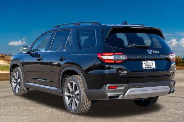 new 2025 Honda Pilot car, priced at $53,970