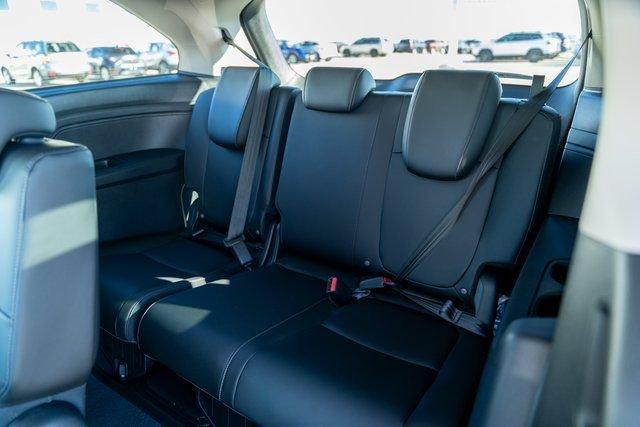 new 2025 Honda Odyssey car, priced at $40,816