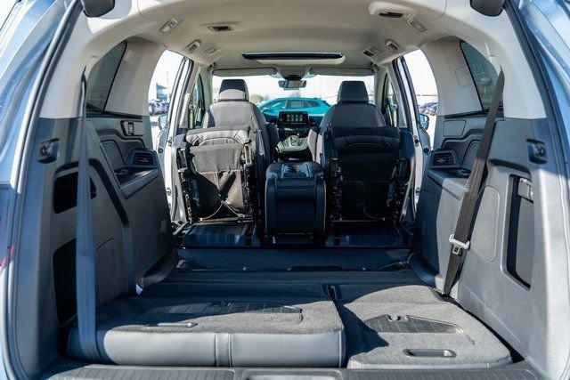 new 2025 Honda Odyssey car, priced at $40,816