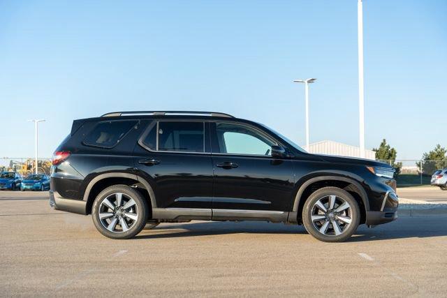 new 2025 Honda Pilot car, priced at $47,987