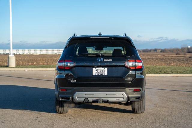 new 2025 Honda Pilot car, priced at $47,987