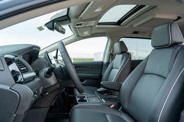 new 2025 Honda Odyssey car, priced at $47,918