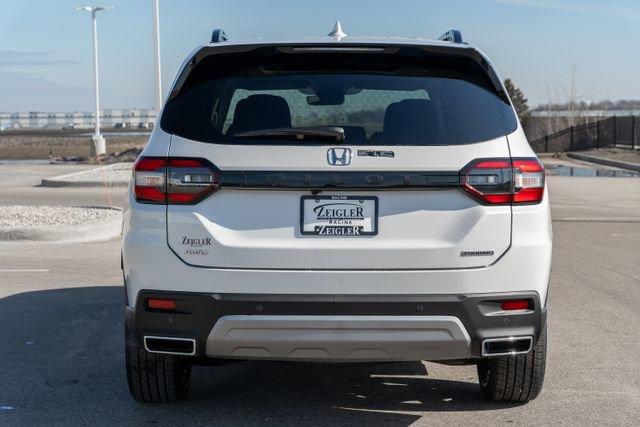 new 2025 Honda Pilot car, priced at $51,550