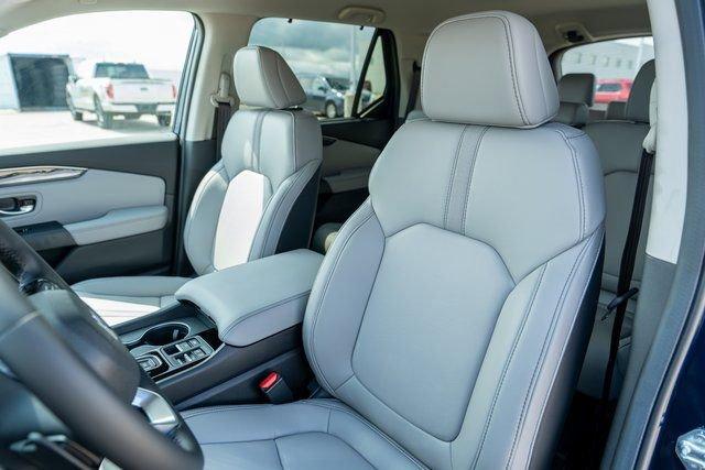 new 2025 Honda Pilot car, priced at $44,268