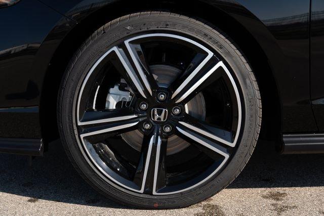 new 2025 Honda Accord Hybrid car, priced at $33,323
