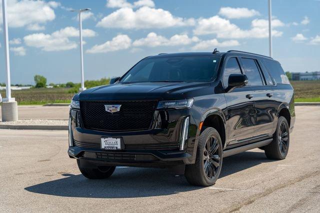 used 2022 Cadillac Escalade ESV car, priced at $78,994
