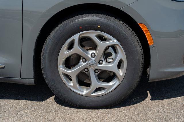 used 2022 Chrysler Pacifica car, priced at $21,294
