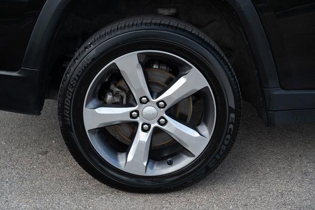 used 2021 Jeep Grand Cherokee L car, priced at $25,894