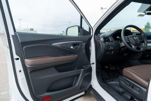 new 2025 Honda Ridgeline car, priced at $41,880