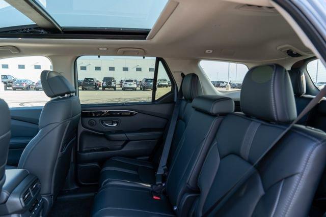 new 2025 Honda Pilot car, priced at $47,550
