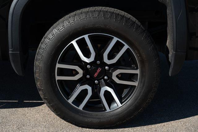 used 2022 GMC Sierra 1500 car, priced at $41,624