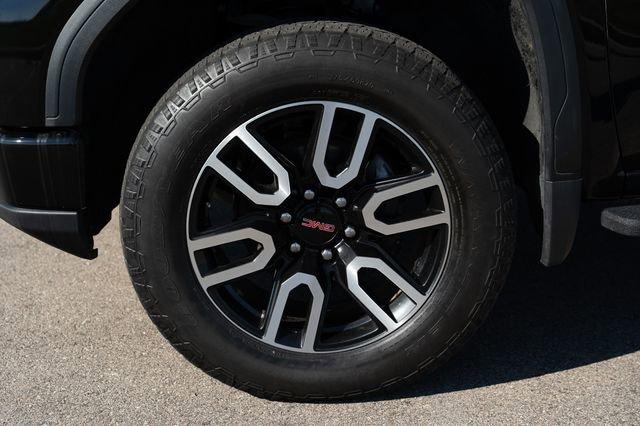 used 2022 GMC Sierra 1500 car, priced at $41,624