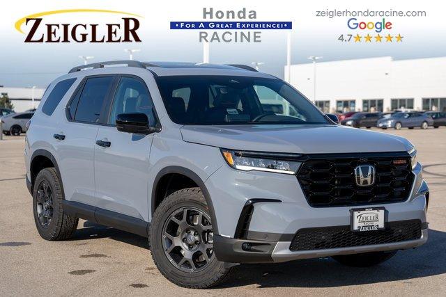 new 2025 Honda Pilot car, priced at $46,950