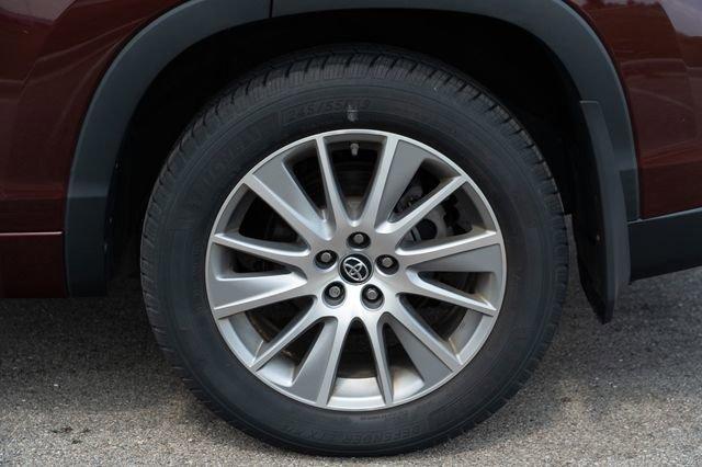 used 2016 Toyota Highlander car, priced at $20,694