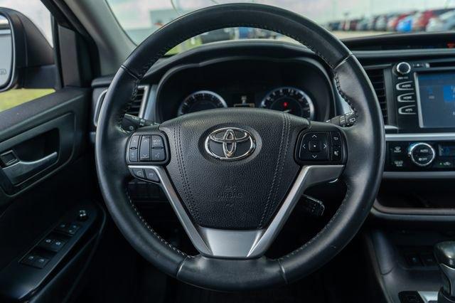 used 2016 Toyota Highlander car, priced at $20,694