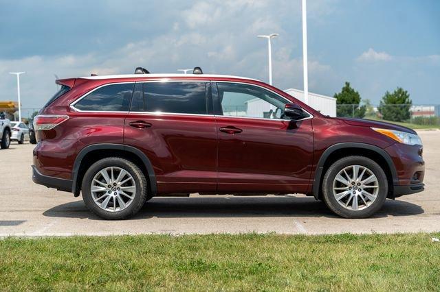 used 2016 Toyota Highlander car, priced at $20,694