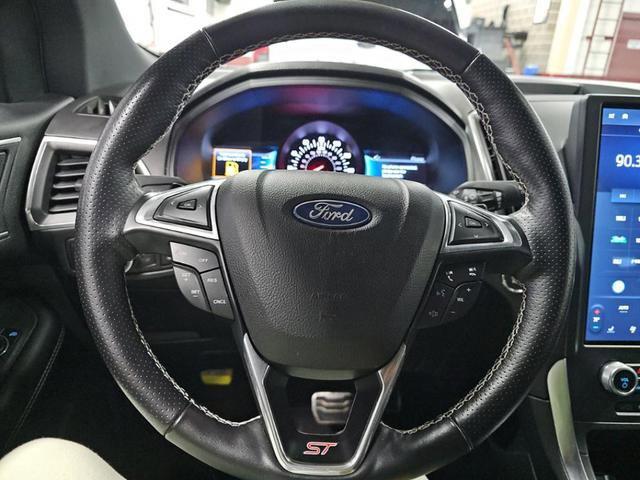 used 2023 Ford Edge car, priced at $31,694