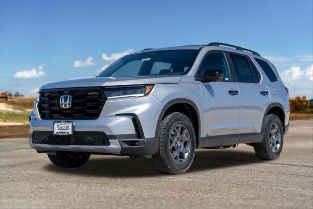 new 2025 Honda Pilot car, priced at $47,832