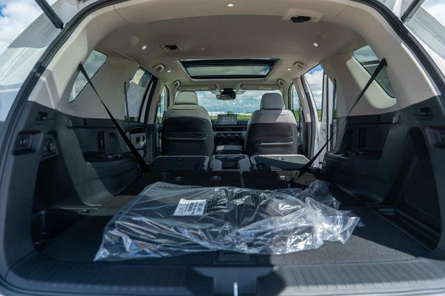 new 2025 Honda Pilot car, priced at $51,131