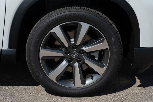 new 2025 Honda Pilot car, priced at $51,131