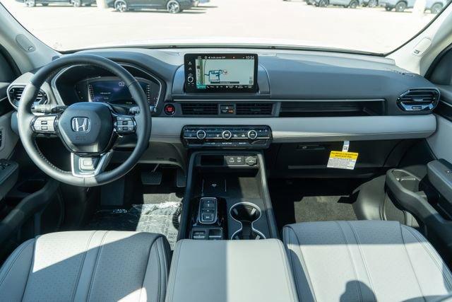 new 2025 Honda Pilot car, priced at $51,131