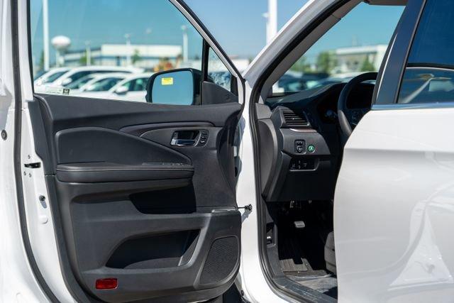 new 2025 Honda Ridgeline car, priced at $43,179