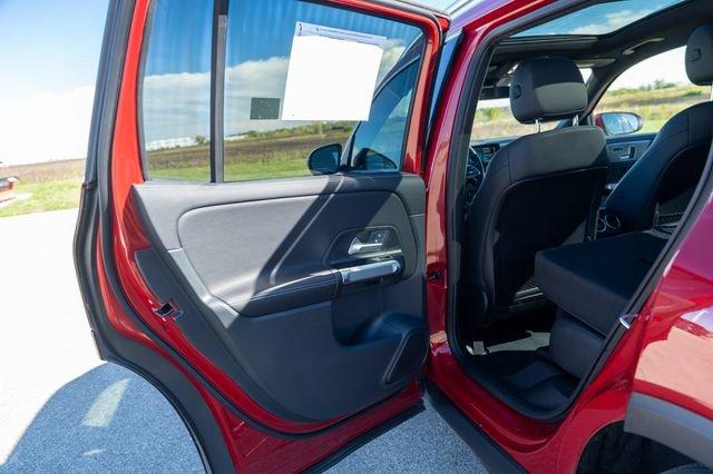 used 2022 Mercedes-Benz GLB 250 car, priced at $32,994