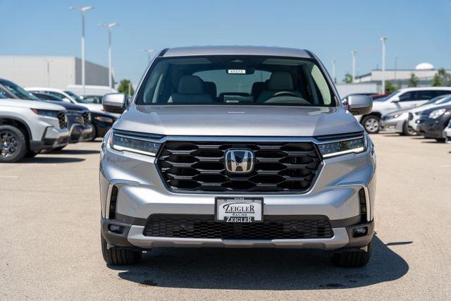 new 2025 Honda Pilot car, priced at $48,574