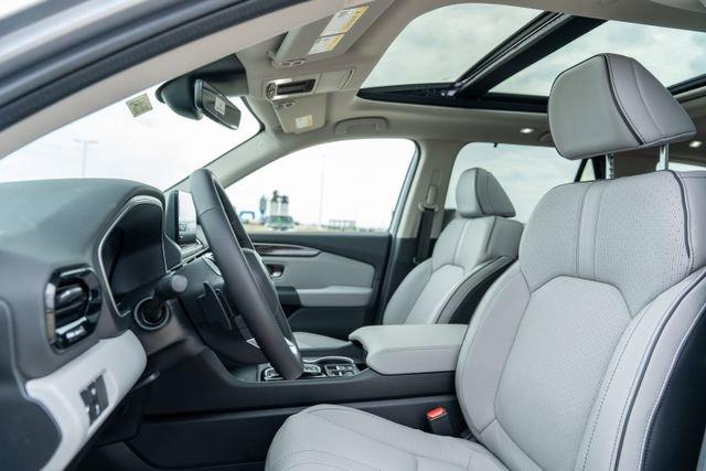 new 2025 Honda Pilot car, priced at $50,575