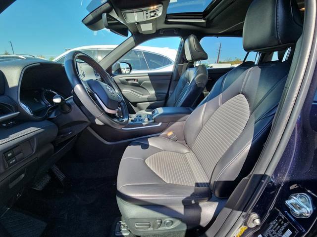 used 2022 Toyota Highlander car, priced at $39,794