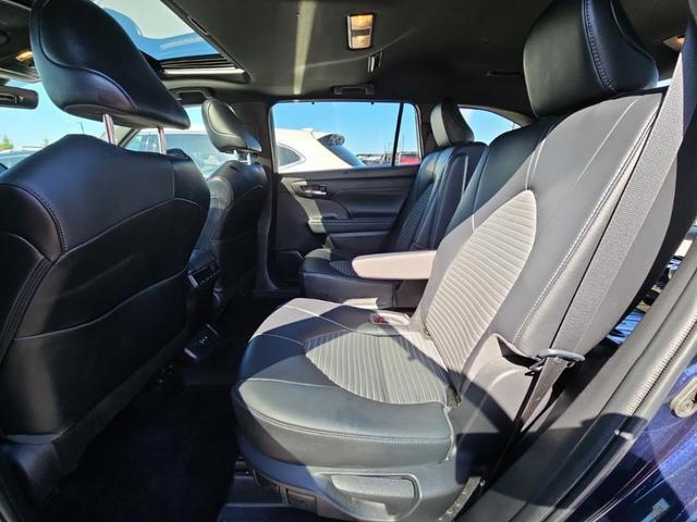 used 2022 Toyota Highlander car, priced at $39,794