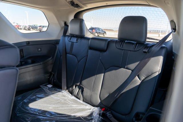 used 2025 Honda Pilot car, priced at $42,994