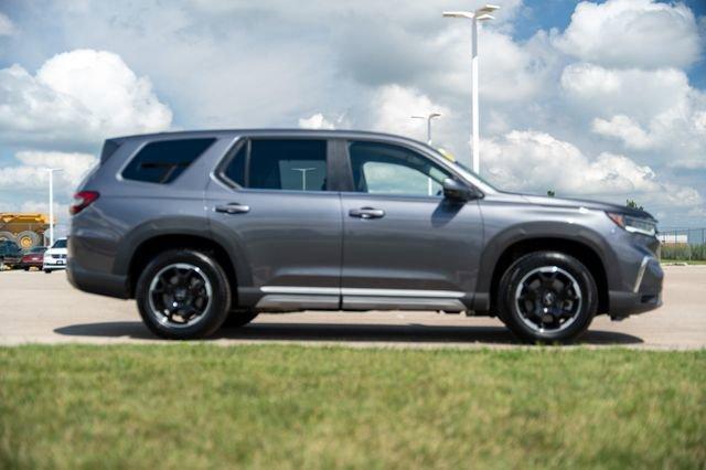 used 2025 Honda Pilot car, priced at $42,994