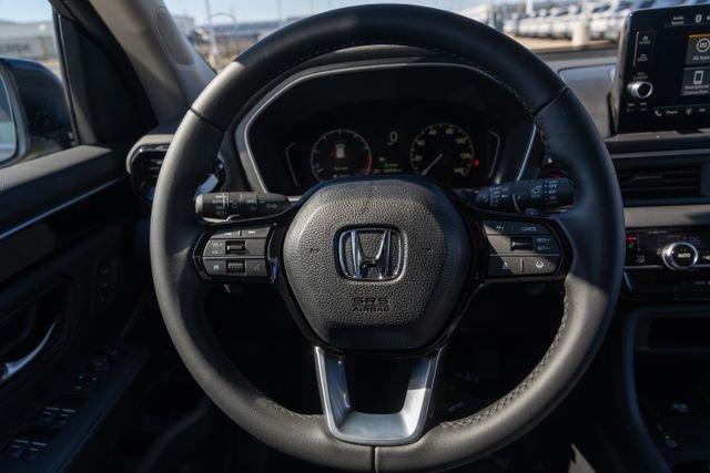 used 2025 Honda Pilot car, priced at $42,994