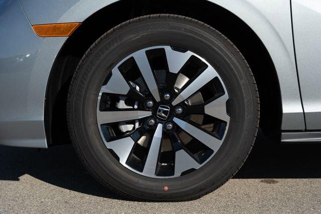 new 2026 Honda Odyssey car, priced at $41,040