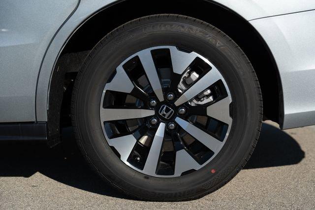 new 2026 Honda Odyssey car, priced at $41,040