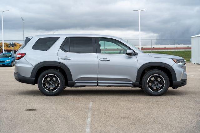 used 2025 Honda Pilot car, priced at $47,050