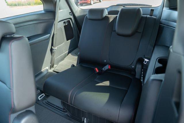 used 2025 Honda Odyssey car, priced at $40,194