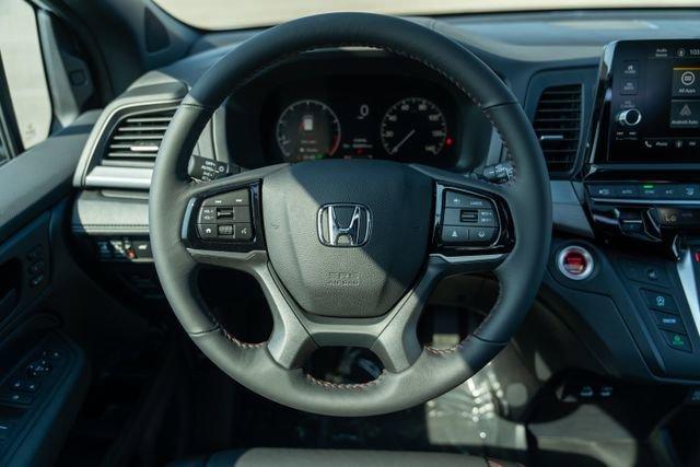 used 2025 Honda Odyssey car, priced at $40,194