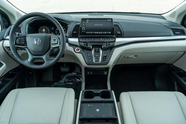 new 2025 Honda Odyssey car, priced at $42,692