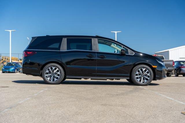 new 2025 Honda Odyssey car, priced at $40,920