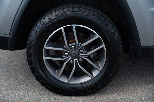 used 2020 Jeep Grand Cherokee car, priced at $17,894
