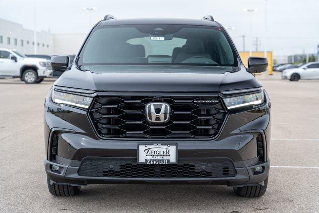 new 2025 Honda Pilot car, priced at $51,700