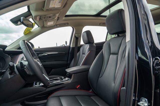 used 2023 Buick Envision car, priced at $30,294