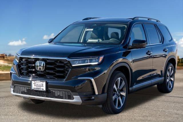 new 2025 Honda Pilot car, priced at $50,475