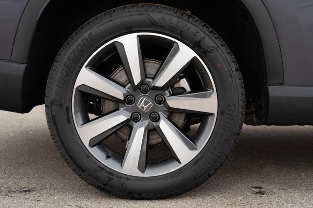 new 2025 Honda Pilot car, priced at $50,278