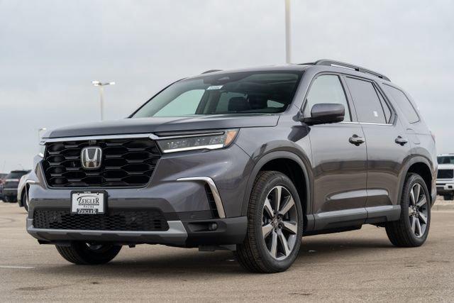new 2025 Honda Pilot car, priced at $50,278