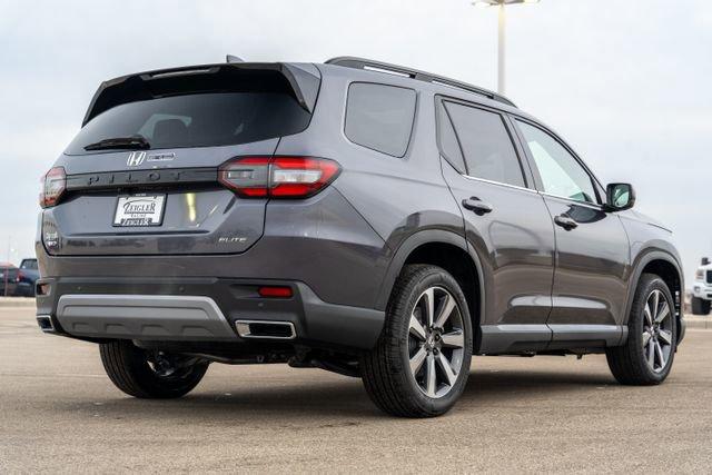new 2025 Honda Pilot car, priced at $50,278